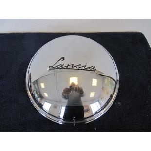 Chrome wheel caps (with black logo) for Lancia Aurelia